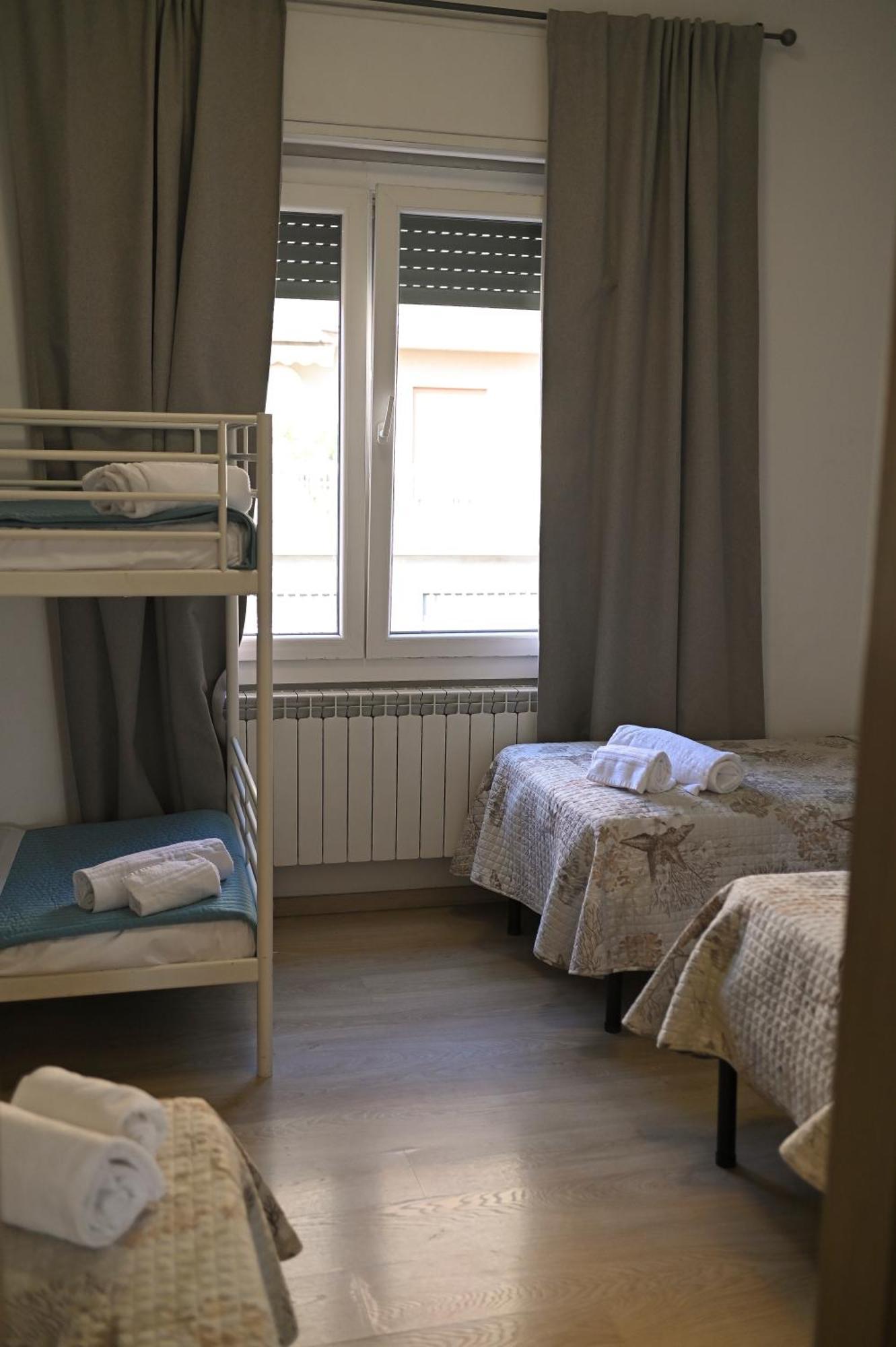 La Gloria Rho Private Rooms Only Εξωτερικό φωτογραφία
