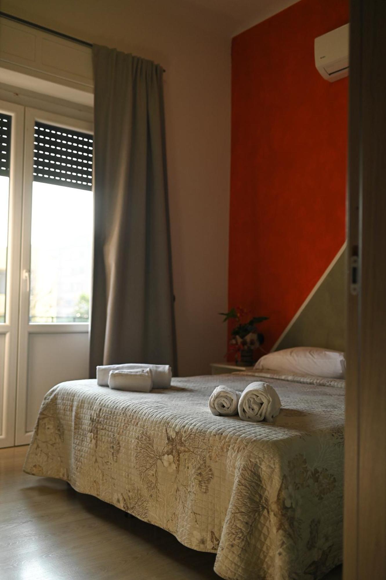 La Gloria Rho Private Rooms Only Εξωτερικό φωτογραφία