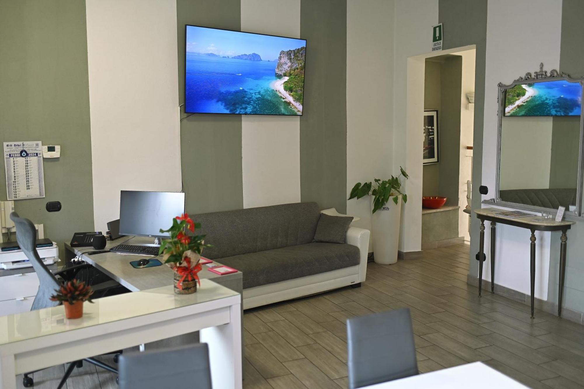 La Gloria Rho Private Rooms Only Εξωτερικό φωτογραφία