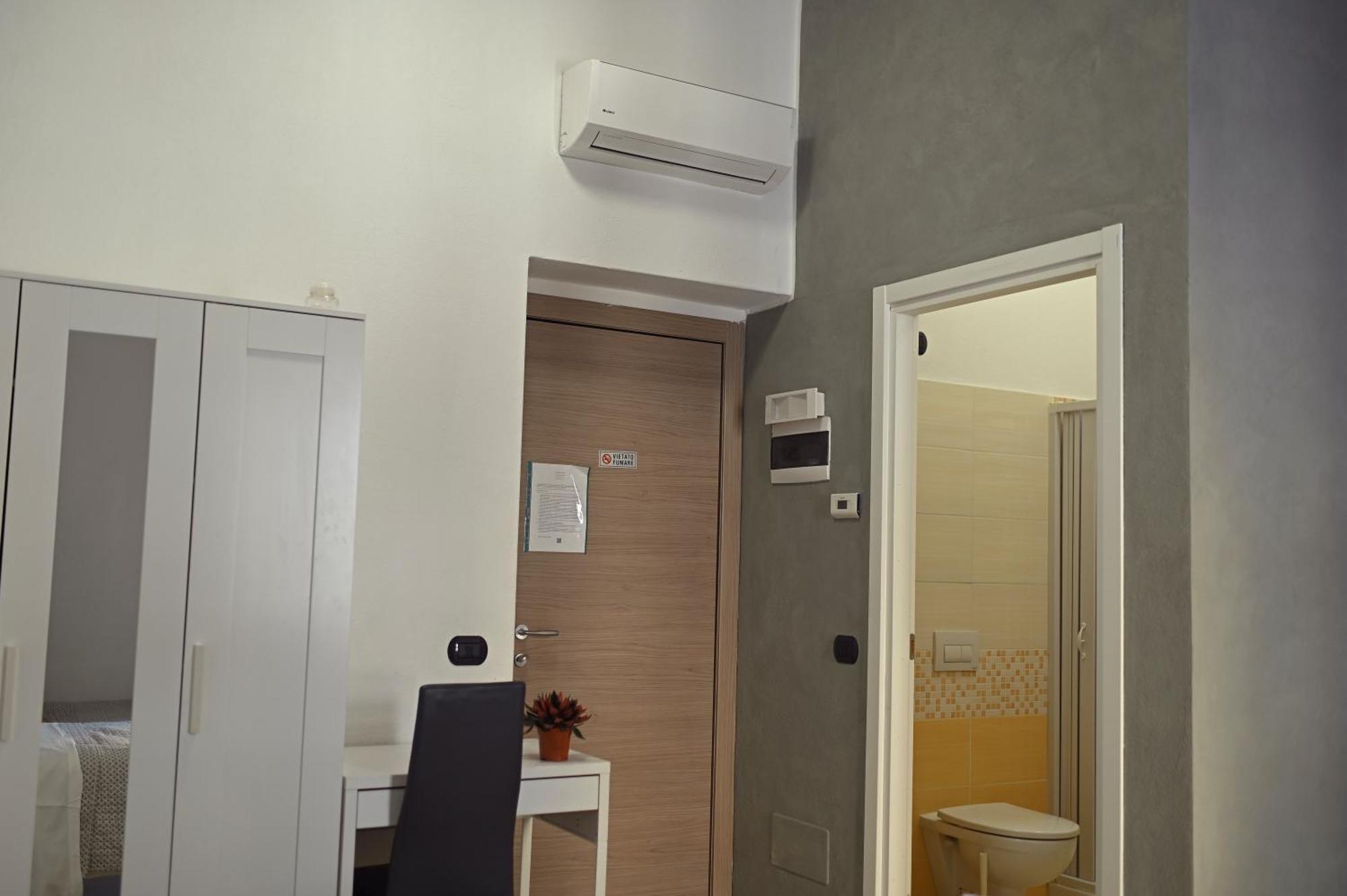 La Gloria Rho Private Rooms Only Εξωτερικό φωτογραφία