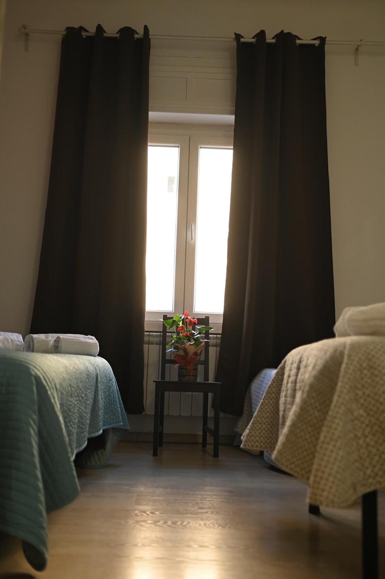 La Gloria Rho Private Rooms Only Εξωτερικό φωτογραφία