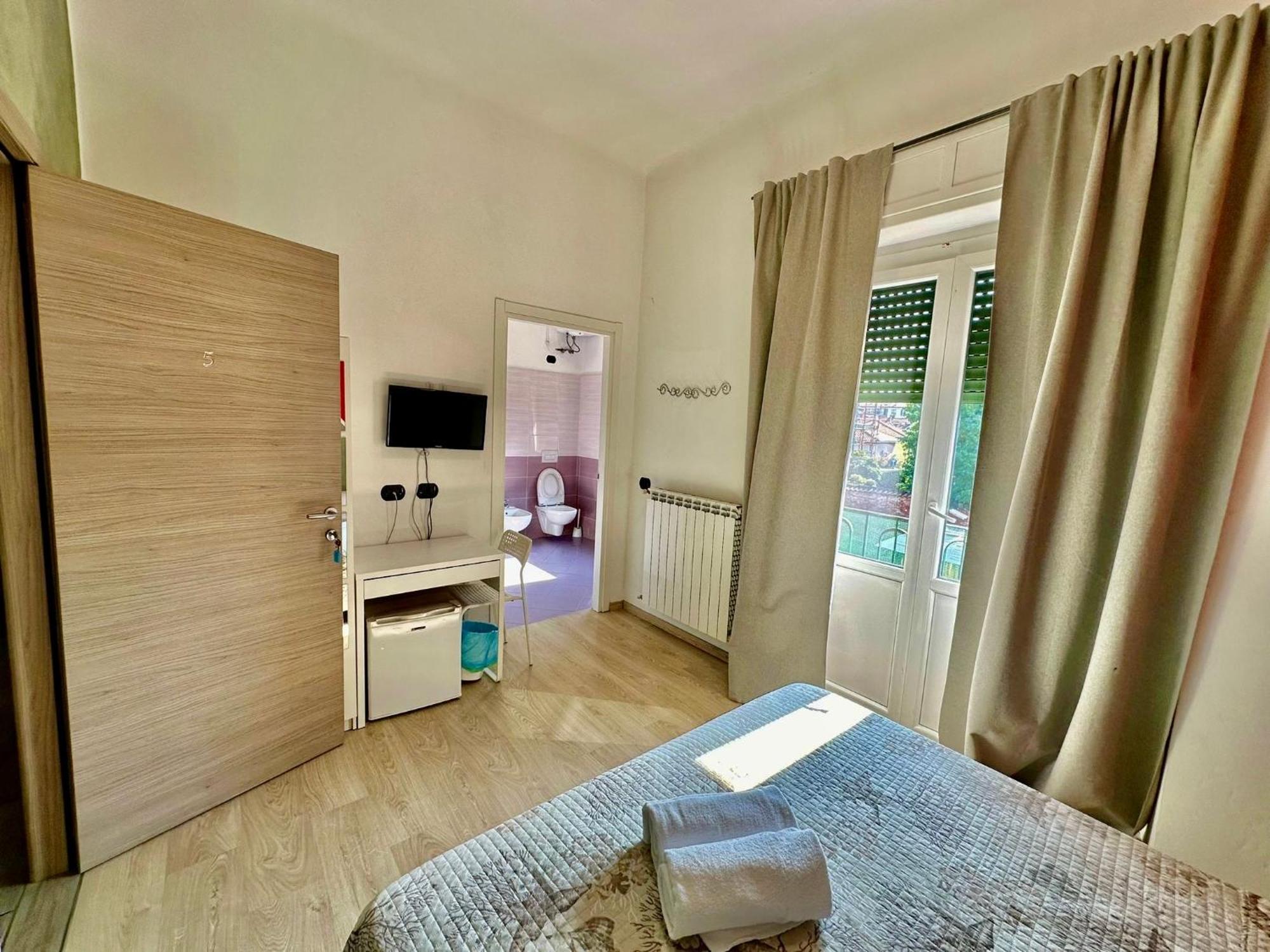 La Gloria Rho Private Rooms Only Εξωτερικό φωτογραφία